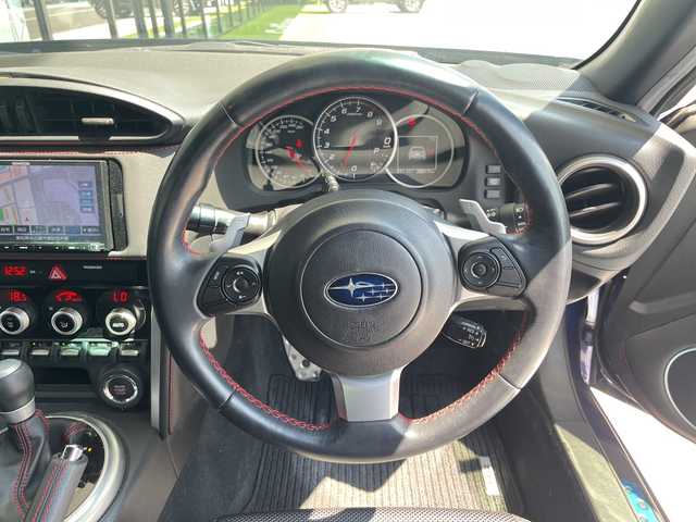 スバル ＢＲＺ S 愛知県 2017(平29)年 2.1万km ラピスブルーP 純正ナビ/クルーズコントロール/バックカメラ/リアスポイラー/純正アルミホイール/革巻きハンドル/LEDヘッドライト/パドルシフト/オートライト/フルセグ/CD DVD/Bluetooth/ETC/ステアリングスイッチ/スマートキー/プッシュスタート