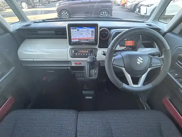 スズキ スペーシア HYBRID X 大阪府 2018(平30)年 0.8万km ピュアホワイトP 8インチナビ　/フルセグ　/Bluetooth　/両側パワースライドドア　/シートヒーター　/LEDヘッドライト　/オートライト　/アイドリングストップ　/スマートキー　/フロアーマット　
