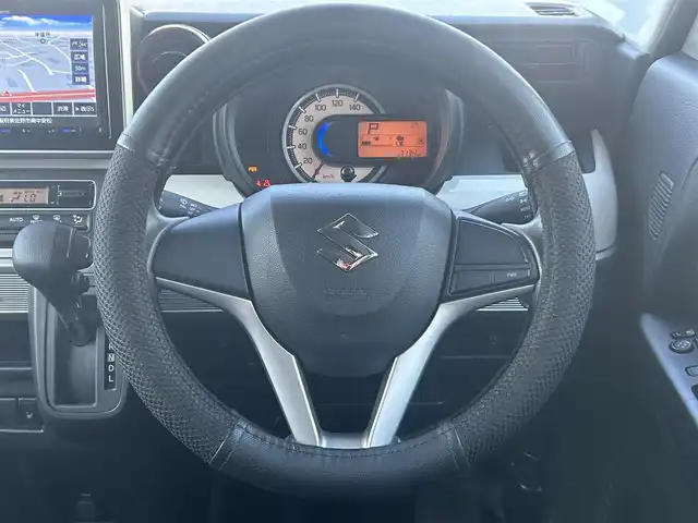 スズキ スペーシア HYBRID X 大阪府 2018(平30)年 0.8万km ピュアホワイトP 8インチナビ　/フルセグ　/Bluetooth　/両側パワースライドドア　/シートヒーター　/LEDヘッドライト　/オートライト　/アイドリングストップ　/スマートキー　/フロアーマット　