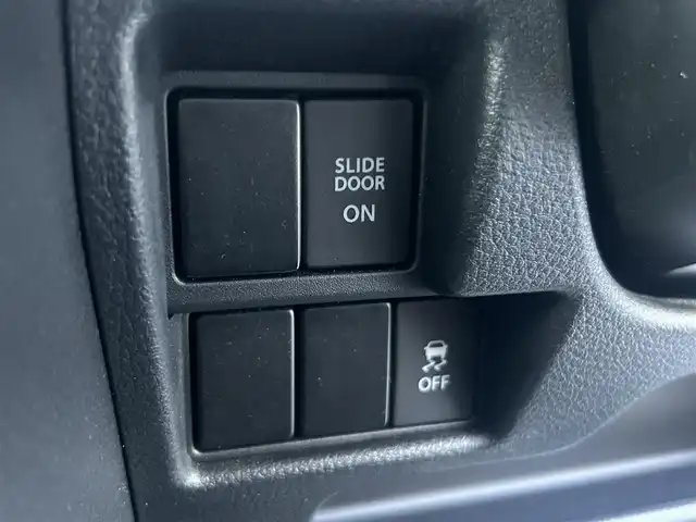 スズキ スペーシア HYBRID X 大阪府 2018(平30)年 0.8万km ピュアホワイトP 8インチナビ　/フルセグ　/Bluetooth　/両側パワースライドドア　/シートヒーター　/LEDヘッドライト　/オートライト　/アイドリングストップ　/スマートキー　/フロアーマット　