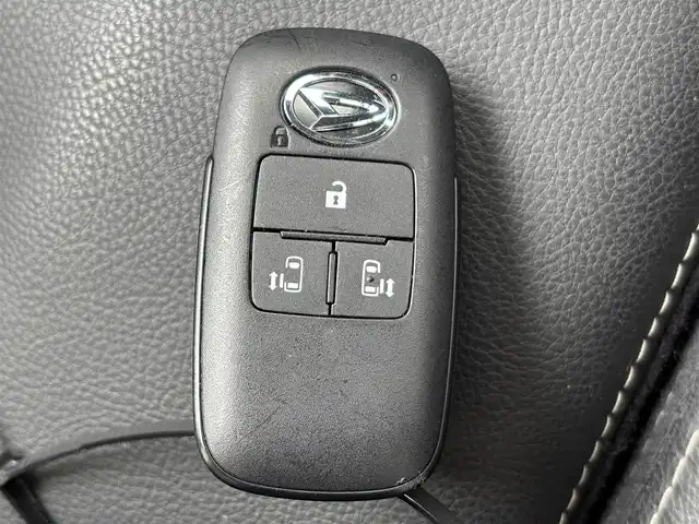 ダイハツ タント カスタム RS 滋賀県 2021(令3)年 6.1万km パールブラック KENWOOD9インチナビ/(Bluetooth/フルセグ/CD/DVD/HDMI)/スマートアシスト/・衝突軽減ブレーキ/・アダプティブクルーズコントロール/・レーンキープアシスト/・先行車発進告知/・標識認識/・Autoハイビーム/LEDオートライト/フォグ/両側電動スライドドア/ハーフレザーシート/シートヒーター/ドラレコ付きデジタルインナーミラー/バックカメラ/電動格納ミラー/ビルトインETC/ドアバイザー/スペアキー