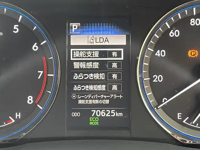 トヨタ ハリアー プレミアム 東京都 2017(平29)年 7.1万km ブラック 後期型　/サンルーフ　/純正９型ナビ　/電動リアゲート　/追従クルコン　/ハーフレザー　/前後ドラレコ　/ビルトインＥＴＣ　/シーケンシャルウィンカー　/ＬＥＤヘッド　/電動パーキング　/フルセグＴＶ　/Ｂｌｕｅｔｏｏｔｈ
