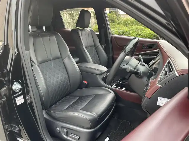 トヨタ ハリアー プレミアム 東京都 2017(平29)年 7.1万km ブラック 後期型　/サンルーフ　/純正９型ナビ　/電動リアゲート　/追従クルコン　/ハーフレザー　/前後ドラレコ　/ビルトインＥＴＣ　/シーケンシャルウィンカー　/ＬＥＤヘッド　/電動パーキング　/フルセグＴＶ　/Ｂｌｕｅｔｏｏｔｈ