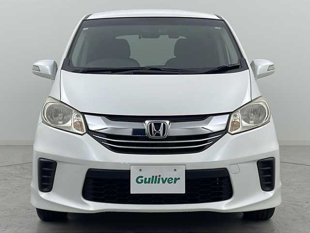 ホンダ フリード G ジャストセレクション 宮城県 2014(平26)年 3.2万km ホワイトオーキッドパール 禁煙車/純正7型インターナビ/・BT.CD.DVD.SD/・ワンセグTV/バックカメラ/片側パワースライドドア/ビルトインETC/ドライブレコーダー（FR）/ステアリングスイッチ/スマートキー/横滑り防止/アイドリングストップ/純正フロアマット/純正ドアバイザー/社外15インチAW/３列シート/オートライト/オートエアコン