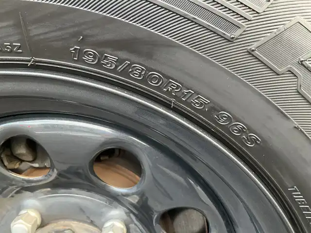 スズキ ジムニー シエラ JL 滋賀県 2021(令3)年 6.8万km ミディアムグレー ワンオーナー/車検8年12月まで/スズキセーフティサポート/パートタイム4WD/カーオーディオ/Bluetooth、CD、USB/前ドライブレコーダー/ビルトインETC/前席シートヒーター/ラバーマット/フォグランプ/スペアキー有り/取扱説明書/保証書