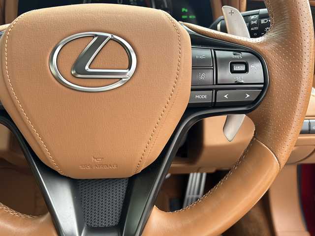 レクサス ＬＣ 500 Lパッケージ 山形県 2017(平29)年 6.8万km ラディアントレッドコントラストレイヤリング 禁煙車/ガラスルーフ/レクサスセーフティセンス/レーンキープアシスト/横滑り防止装置/レーダークルーズコントロール/プリクラッシュセーフティ/ブラインドスポットモニター/オートマチックハイビーム/リヤクロストラフィックアラート/バックカメラ/前後コーナーセンサー/前方ドライブレコーダー/純正ナビ/（Bluetooth/フルセグ/AM/FM/USB)/ステアリングスイッチ/パドルシフト/ステアリングヒーター/レザーシート/メモリー付きシート/DN席パワーシート/DN席シートヒーター・エアシート/ETC2.0/LEDヘッドライト/21インチ純正アルミホイール