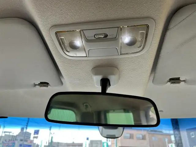 ホンダ Ｎ ＢＯＸ カスタム ターボ SSパッケージ 福岡県 2016(平28)年 12.6万km プレミアムホワイトパールⅡ プッシュスタートボタン/スマートキー/クルーズコントロール/HDDナビ/Bluetoothオーディオ/フルセグTV/バックカメラ/ビルトインETC/純正フロアマット/ハーフレザーシート/運転席・助手席シートヒーター/純正アルミホイール/LEDヘッドライト