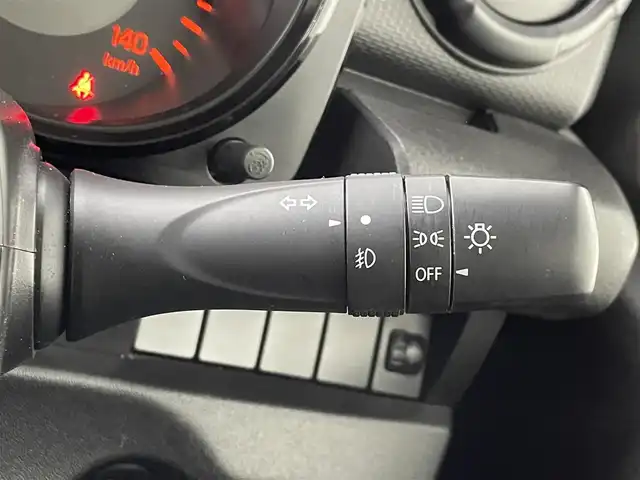 スズキ ジムニー XL 道央・札幌 2020(令2)年 3.9万km スペリアホワイト ・４WD/・ケンウッド７V型メモリーナビ（MDV-L407）/　CD/DVD/SD/USB/ワンセグTV/・バックカメラ/・横滑り防止装置/・ABS/・ダウンヒルアシストコントロール/・D+N席シートヒーター/・フロントフォグランプ/・ヘッドランプレベライザー/・純正フロアマット/・プッシュスタート/・スマートキー