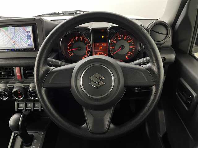 スズキ ジムニー XL 道央・札幌 2020(令2)年 3.9万km スペリアホワイト ・４WD/・ケンウッド７V型メモリーナビ（MDV-L407）/　CD/DVD/SD/USB/ワンセグTV/・バックカメラ/・横滑り防止装置/・ABS/・ダウンヒルアシストコントロール/・D+N席シートヒーター/・フロントフォグランプ/・ヘッドランプレベライザー/・純正フロアマット/・プッシュスタート/・スマートキー