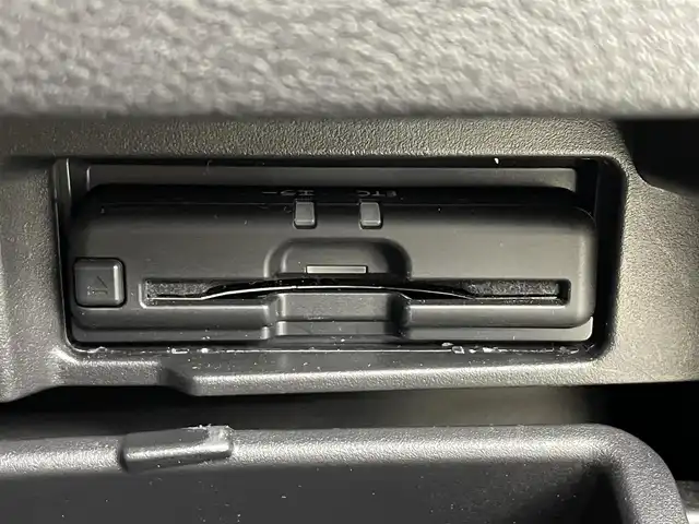 日産 セレナ e－パワー ハイウェイスター G 埼玉県 2021(令3)年 4.9万km ブリリアントホワイトパール 2トーン ＰＲＯＰＩＬＯＴ　１０型ナビ　温シート　ＢＳＭ　後席　ＥＴＣ　両側パワースライドドア　全方位　デジタルインナーミラー　コーナーセンサー　ステアリングヒーター　衝突軽減システム　ドライブレコーダー　禁煙