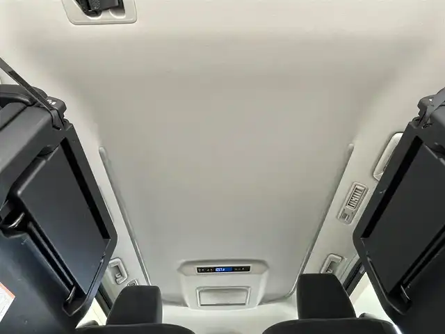 トヨタ ヴェルファイア Z Aエディション 群馬県 2017(平29)年 5.3万km ブラック フリップダウンモニター　純正９インチナビ　両側パワースライドドア　ＬＥＤ　オットマン　純正１８インチアルミホイール　ステアリングリモコン　ＥＴＣ２．０　スマートキー　プッシュスタート　禁煙￥