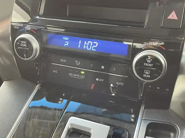 トヨタ ヴェルファイア Z Aエディション 群馬県 2017(平29)年 5.3万km ブラック フリップダウンモニター　純正９インチナビ　両側パワースライドドア　ＬＥＤ　オットマン　純正１８インチアルミホイール　ステアリングリモコン　ＥＴＣ２．０　スマートキー　プッシュスタート　禁煙￥