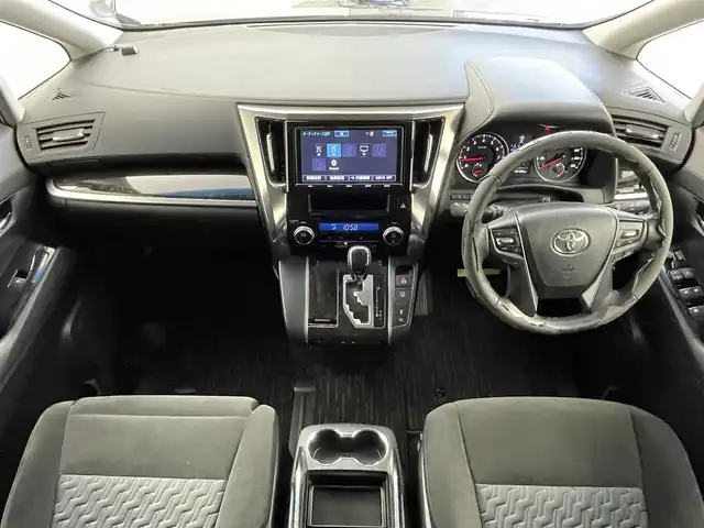 トヨタ ヴェルファイア Z Aエディション 群馬県 2017(平29)年 5.3万km ブラック フリップダウンモニター　純正９インチナビ　両側パワースライドドア　ＬＥＤ　オットマン　純正１８インチアルミホイール　ステアリングリモコン　ＥＴＣ２．０　スマートキー　プッシュスタート　禁煙￥