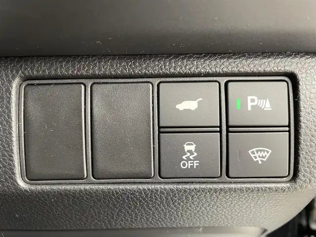 ホンダ ヴェゼル ハイブリッド e:HEV Z 富山県 2025(令7)年 0.1千km クリスタルブラックパール 登録済未使用車/ワンオーナー/４WD/純正9型ナビ/（BT/AM/FM/CD/DVD/Apple Car Play/Android Auto/USB)/フルセグTV/バックカメラ/衝突軽減ブレーキ/ヒルディセントコントロール/アダプティブクルーズコントロール/レーンキープアシスト/ブラインドスポットモニター/コーナーセンサー/電動リアゲート/置くだけ充電（ワイヤレス）/シートヒーター/ステアリングヒーター/ETC/パドルシフト/スマートキー×2/プッシュスタート/ドアバイザー/説明書／保証書