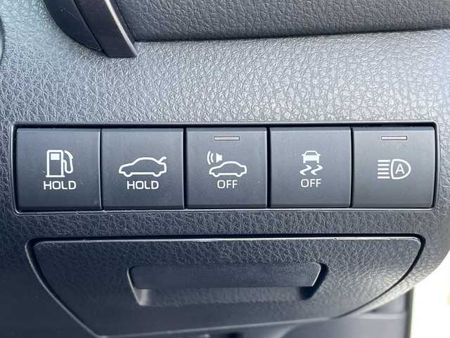 トヨタ カムリ WSレザーパッケージ 青森県 2019(令1)年 4.8万km プラチナホワイトパールマイカ 4WD/寒冷地仕様/純正Tコネクトナビ・フルセグTV/Bluetooth・Miracast/バックカメラ/本革シート/前席パワーシート・シートヒーター/ヘッドアップディスプレイ/セーフティセンス/プリクラッシュセーフティ/レーダークルーズコントロール/レーンディパーチャーアラート/オートマチックハイビーム/ブラインドスポットモニター/インテリジジュントクリアランスソナー/前後ドライブレコーダー/ビルトインETC/パドルシフト/ワイパーデアイサー/LEDヘッドライト/オートライト/LEDフォグランプ/リアフォグランプ/純正18インチアルミ/TRDエアロ