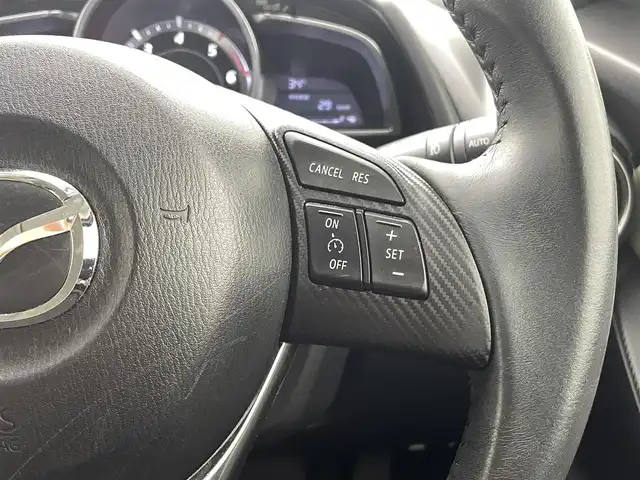 マツダ デミオ XD ツーリング Lパッケージ 熊本県 2015(平27)年 6.3万km ディープクリスタルブルーマイカ 純正ナビ/Bluetooth/ハーフレザーシート/衝突軽減ブレーキ/オートクルーズコントロール/ETC/アイドリングストップ/横滑り防止/純正フロアマット/純正16インチAW/パドルシフト/オートライト/LEDヘッドライト/フォグライト/スマートキー/プッシュスタート/スペアキー1本