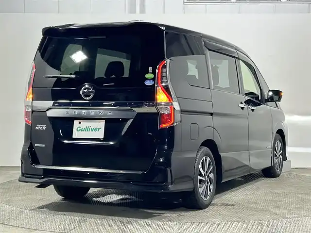 日産 セレナ ハイウェイスター V 大阪府 2020(令2)年 5.3万km ダイヤモンドブラック １０ｉｎｃナビ　後席モニター　プロパイロット　衝突軽減ブレーキ　アラウンドビューモニター　両側電動ドア　ＥＴＣ　ドラレコ　コーナーセンサー　リアオートエアコン　プッシュスタート　ＢＳＭ　オートホールド