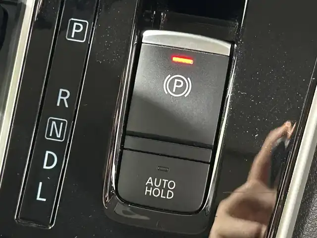 日産 セレナ ハイウェイスター V 大阪府 2020(令2)年 5.3万km ダイヤモンドブラック １０ｉｎｃナビ　後席モニター　プロパイロット　衝突軽減ブレーキ　アラウンドビューモニター　両側電動ドア　ＥＴＣ　ドラレコ　コーナーセンサー　リアオートエアコン　プッシュスタート　ＢＳＭ　オートホールド