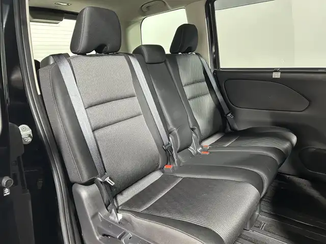 日産 セレナ ハイウェイスター V 大阪府 2020(令2)年 5.3万km ダイヤモンドブラック １０ｉｎｃナビ　後席モニター　プロパイロット　衝突軽減ブレーキ　アラウンドビューモニター　両側電動ドア　ＥＴＣ　ドラレコ　コーナーセンサー　リアオートエアコン　プッシュスタート　ＢＳＭ　オートホールド