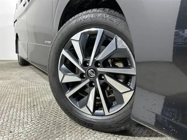 日産 セレナ ハイウェイスター V 大阪府 2020(令2)年 5.3万km ダイヤモンドブラック １０ｉｎｃナビ　後席モニター　プロパイロット　衝突軽減ブレーキ　アラウンドビューモニター　両側電動ドア　ＥＴＣ　ドラレコ　コーナーセンサー　リアオートエアコン　プッシュスタート　ＢＳＭ　オートホールド