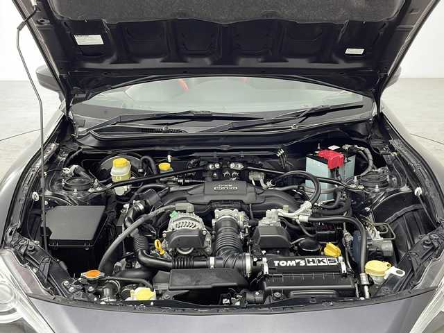 トヨタ ８６ GT リミテッド 千葉県 2015(平27)年 4.4万km ダークグレーメタリック 禁煙車　/モデリスタエアロ　/社外ディスプレイオーディオ　/ＡＭ　ＦＭ　ＣＤ　ＤＶＤ　ＢＴ　/６速ＭＴ　/シートヒーター　/バックカメラ　/クルーズコントロール　/ＴＯＭｓマフラー　/ＥＴＣ　/ハーフレザーシート　/ＨＩＤヘッドライト/フォグランプ/プッシュスタート/スマートキー