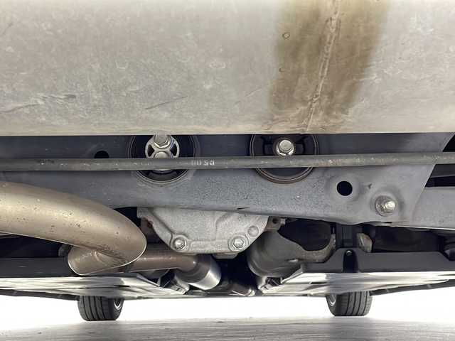 トヨタ ８６ GT リミテッド 千葉県 2015(平27)年 4.4万km ダークグレーメタリック 禁煙車　/モデリスタエアロ　/社外ディスプレイオーディオ　/ＡＭ　ＦＭ　ＣＤ　ＤＶＤ　ＢＴ　/６速ＭＴ　/シートヒーター　/バックカメラ　/クルーズコントロール　/ＴＯＭｓマフラー　/ＥＴＣ　/ハーフレザーシート　/ＨＩＤヘッドライト/フォグランプ/プッシュスタート/スマートキー