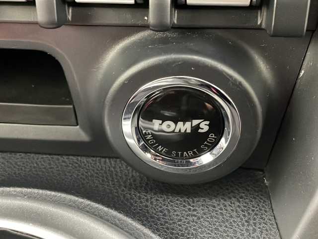トヨタ ８６ GT リミテッド 千葉県 2015(平27)年 4.4万km ダークグレーメタリック 禁煙車　/モデリスタエアロ　/社外ディスプレイオーディオ　/ＡＭ　ＦＭ　ＣＤ　ＤＶＤ　ＢＴ　/６速ＭＴ　/シートヒーター　/バックカメラ　/クルーズコントロール　/ＴＯＭｓマフラー　/ＥＴＣ　/ハーフレザーシート　/ＨＩＤヘッドライト/フォグランプ/プッシュスタート/スマートキー
