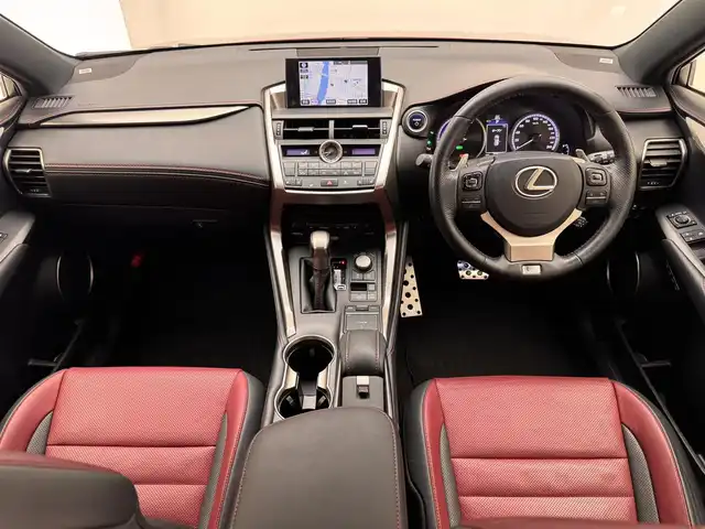 レクサス ＮＸ 300h Fスポーツ 兵庫県 2015(平27)年 7.2万km レッドマイカクリスタルシャイン 純正ナビ/フルセグTV CD DVD BT MSV USB AUX/マークレビンソン/プリクラッシュセーフティー/パノラミックビューモニター/BSM/クリアランスソナー/レーダークルーズコントロール/パワーバックドア/レザーシート/シートヒーター/ベンチレーション/パワーシート/LEDヘッドライト/LEDフォグライト/オートライト/電子パーキング/HOLD/ステアリングヒーター/スマートキー