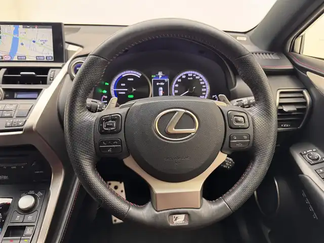 レクサス ＮＸ 300h Fスポーツ 兵庫県 2015(平27)年 7.2万km レッドマイカクリスタルシャイン 純正ナビ/フルセグTV CD DVD BT MSV USB AUX/マークレビンソン/プリクラッシュセーフティー/パノラミックビューモニター/BSM/クリアランスソナー/レーダークルーズコントロール/パワーバックドア/レザーシート/シートヒーター/ベンチレーション/パワーシート/LEDヘッドライト/LEDフォグライト/オートライト/電子パーキング/HOLD/ステアリングヒーター/スマートキー