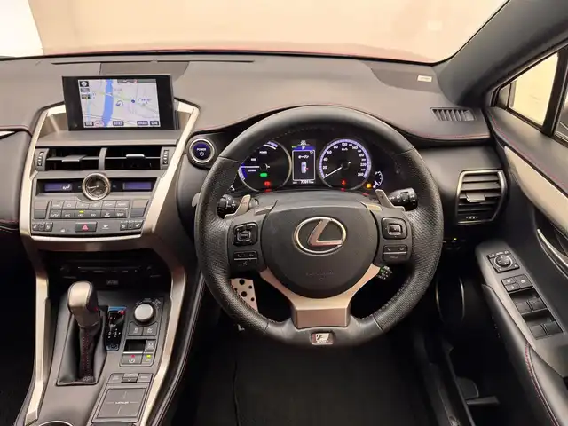 レクサス ＮＸ 300h Fスポーツ 兵庫県 2015(平27)年 7.2万km レッドマイカクリスタルシャイン 純正ナビ/フルセグTV CD DVD BT MSV USB AUX/マークレビンソン/プリクラッシュセーフティー/パノラミックビューモニター/BSM/クリアランスソナー/レーダークルーズコントロール/パワーバックドア/レザーシート/シートヒーター/ベンチレーション/パワーシート/LEDヘッドライト/LEDフォグライト/オートライト/電子パーキング/HOLD/ステアリングヒーター/スマートキー