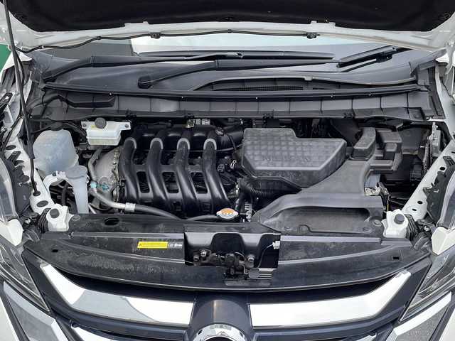 日産 セレナ ハイウェイスターVセレクションⅡ 岐阜県 2019(令1)年 3.3万km ブリリアントホワイトパール 純正ディーラーナビTV（10インチ）/Bluetooth/CD/DVD/SD/AUX/クルーズコントロール/ビルトインETC/ドライブレコーダー/両側パワースライドドア/アイドリングストップ/純正フリップダウンモニター/LEDヘッドライト/スマートキー