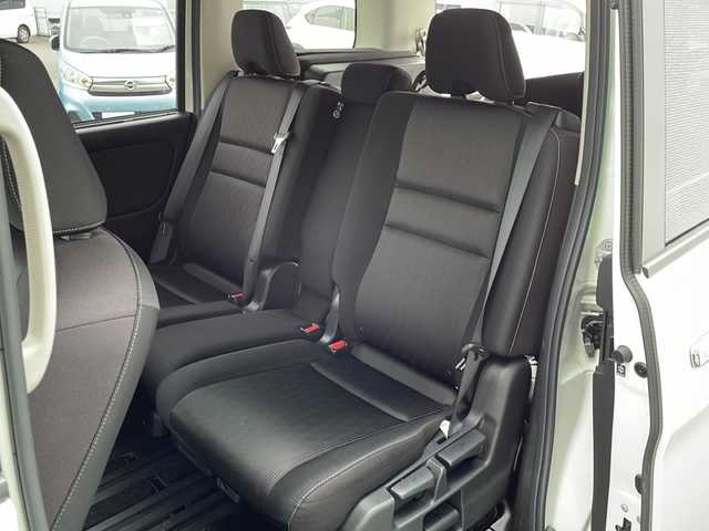 日産 セレナ ハイウェイスターVセレクションⅡ 岐阜県 2019(令1)年 3.3万km ブリリアントホワイトパール 純正ディーラーナビTV（10インチ）/Bluetooth/CD/DVD/SD/AUX/クルーズコントロール/ビルトインETC/ドライブレコーダー/両側パワースライドドア/アイドリングストップ/純正フリップダウンモニター/LEDヘッドライト/スマートキー