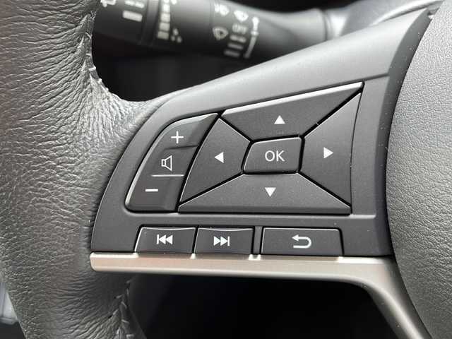 日産 セレナ ハイウェイスターVセレクションⅡ 岐阜県 2019(令1)年 3.3万km ブリリアントホワイトパール 純正ディーラーナビTV（10インチ）/Bluetooth/CD/DVD/SD/AUX/クルーズコントロール/ビルトインETC/ドライブレコーダー/両側パワースライドドア/アイドリングストップ/純正フリップダウンモニター/LEDヘッドライト/スマートキー