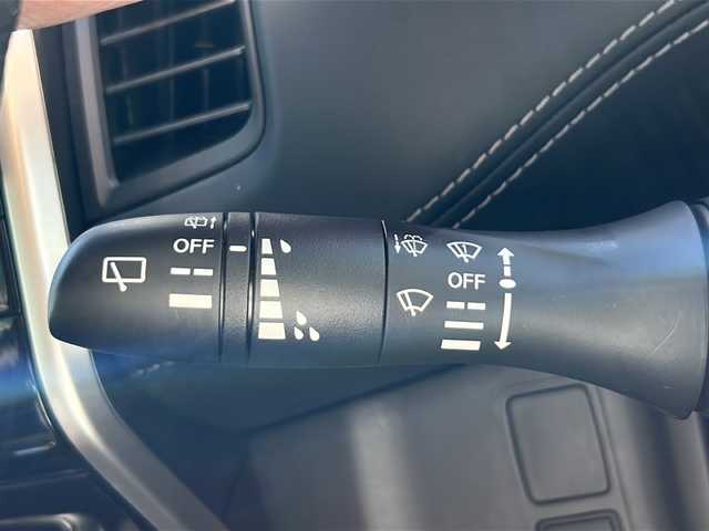 日産 セレナ ハイウェイスターVセレクションⅡ 石川県 2019(令1)年 3.3万km ブリリアントホワイトパール SDナビ（DVD再生機能有）/Bluetooth/バックカメラ/フルセグTV/ETC/ドライブレコーダー/両側パワースライドドア/レーダークルーズ/LEDヘッドライト/盗難防止装置/Wエアバック