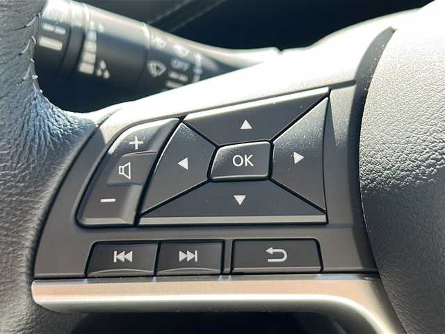 日産 セレナ ハイウェイスターVセレクションⅡ 石川県 2019(令1)年 3.3万km ブリリアントホワイトパール SDナビ（DVD再生機能有）/Bluetooth/バックカメラ/フルセグTV/ETC/ドライブレコーダー/両側パワースライドドア/レーダークルーズ/LEDヘッドライト/盗難防止装置/Wエアバック