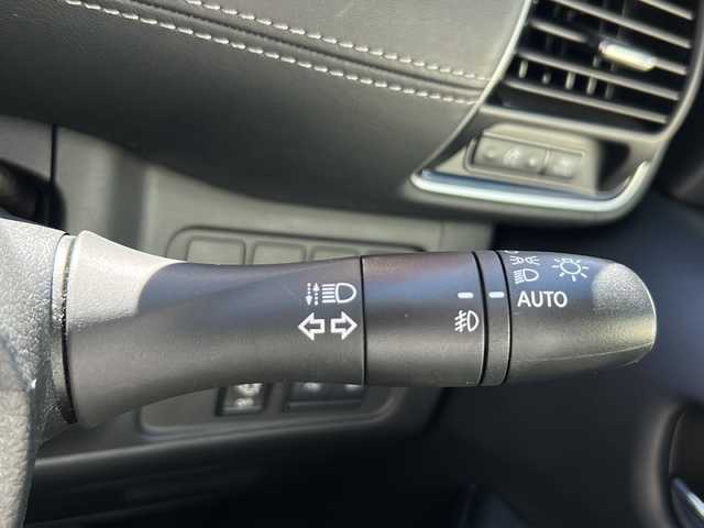 日産 セレナ ハイウェイスターVセレクションⅡ 石川県 2019(令1)年 3.3万km ブリリアントホワイトパール SDナビ（DVD再生機能有）/Bluetooth/バックカメラ/フルセグTV/ETC/ドライブレコーダー/両側パワースライドドア/レーダークルーズ/LEDヘッドライト/盗難防止装置/Wエアバック