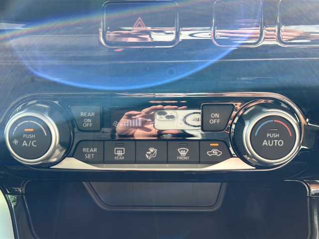 日産 セレナ ハイウェイスターVセレクションⅡ 石川県 2019(令1)年 3.3万km ブリリアントホワイトパール SDナビ（DVD再生機能有）/Bluetooth/バックカメラ/フルセグTV/ETC/ドライブレコーダー/両側パワースライドドア/レーダークルーズ/LEDヘッドライト/盗難防止装置/Wエアバック