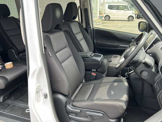 日産 セレナ ハイウェイスター V 茨城県 2021(令3)年 5万km ブリリアントホワイトパール ワンオーナー/純正10inメモリナビ【MM519D-L】/(地デジTV・CD・DVD・BT・ラジオ再生)/両側パワースライドドア/衝突軽減ブレーキ/プロパイロット/アラウンドビューモニター/コーナーセンサー/ドライブレコーダー/ETC/オートライト/LEDヘッドライト/スマートキー/取扱説明書/保証書