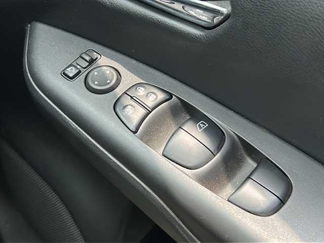 日産 セレナ ハイウェイスター V 茨城県 2021(令3)年 5万km ブリリアントホワイトパール ワンオーナー/純正10inメモリナビ【MM519D-L】/(地デジTV・CD・DVD・BT・ラジオ再生)/両側パワースライドドア/衝突軽減ブレーキ/プロパイロット/アラウンドビューモニター/コーナーセンサー/ドライブレコーダー/ETC/オートライト/LEDヘッドライト/スマートキー/取扱説明書/保証書