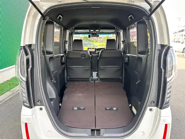 ホンダ Ｎ ＢＯＸ カスタム G L ターボ ホンダセンシング 宮城県 2018(平30)年 5.7万km プラチナホワイトパール ホンダセンシング/●衝突軽減ブレーキ〈CMBS〉/●誤発進抑制機能/●後方誤発進抑制機能/●歩行者事故低減ステアリング/●路外逸脱抑制機能/●ACC〈アダプティブ・クルーズ・コントロール〉/●LKAS〈車線維持支援システム〉/●オートハイビーム/●先行車発進お知らせ機能/●標識認識機能/純正8インチナビ（VXU-185NBi）/・CD/DVD/・Bluetooth/・フルセグTV/バックカメラ/ビルトインETC/ドライブレコーダー/両側パワースライドドア/ハーフレザーシート/革巻きステアリング/パドルシフト/ステアリングスイッチ/LEDヘッドランプ/フォグランプ/オートライト/スマートキー＆プッシュスタート/電動格納ミラー/プラズマクラスター技術搭載フルオート・エアコンディショナー/純正15インチAW/純正フロアマット/ドアバイザー/W/サイド/カーテンエアバッグ