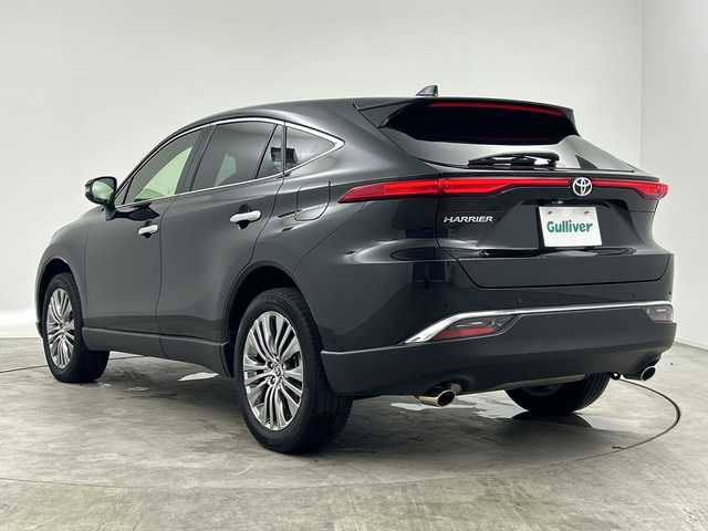 トヨタ ハリアー Z レザーパッケージ 三重県 2020(令2)年 5.1万km プレシャスブラックパール 純正12.3インチDAナビ/・AppleCarplay・AndroidAuto・フルセグ・BT・AUX/パノラミックビューモニター/JBLプレミアムサウンド/デジタルインナーミラー/プリクラッシュセーフティ/クリアランスソナー/レーダークルーズコントロール/オートハイビーム/レーントレーシングアシスト/ロードサインアシスト/シートヒーター・エアシート（運転席・助手席）/運転席・助手席パワーシート（D席メモリー付き）/ステアリングヒーター/ブラインドスポットモニター/電動リアゲート/純正フロアマット/純正19インチアルミ/LEDヘッドライト/スペアキー/黒革