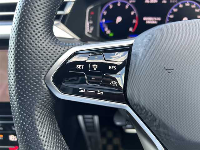 フォルクスワーゲン ＶＷ アルテオン SB TSI 4モーション Rラインアドバンス 滋賀県 2022(令4)年 2.7万km 黒  4MOTION（フルタイム4輪駆動）/純正20インチアルミホイール/ラグジュアリーパッケージ/・プレミアムサウンドシステム”harman/Kardon”/・電動パノラマスライディングルーフ/LEDヘッドライト/純正ナビゲーションシステム/・Bluetooth/・FM/・USBポート/・CarPlay/R-Line専用ナパレザーシート/・前席パワーシート/・全席シートヒーター/R-Line専用ステアリング/パワーバックドア/スペアキー