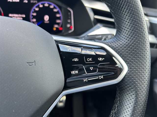 フォルクスワーゲン ＶＷ アルテオン SB TSI 4モーション Rラインアドバンス 滋賀県 2022(令4)年 2.7万km 黒  4MOTION（フルタイム4輪駆動）/純正20インチアルミホイール/ラグジュアリーパッケージ/・プレミアムサウンドシステム”harman/Kardon”/・電動パノラマスライディングルーフ/LEDヘッドライト/純正ナビゲーションシステム/・Bluetooth/・FM/・USBポート/・CarPlay/R-Line専用ナパレザーシート/・前席パワーシート/・全席シートヒーター/R-Line専用ステアリング/パワーバックドア/スペアキー