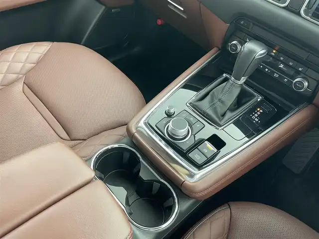 マツダ ＣＸ－８ XD エクスクルーシブモード 群馬県 2022(令4)年 1.3万km チタニウムフラッシュマイカ サンルーフ/＝＝＝＝＝/純正10.25インチマツダコネクトナビ/・AM/FM/USB/Bluetooth/フルセグTV/AppleCarPlay/AndroidAuto/360度ビューモニター/BOSEプレミアムサウンド/パワーバックドア/i-ACTIVSENSE/・スマートブレーキサポート/アドバンストスマートシティブレーキサポート/・AT誤発進/誤後進抑制機能/・レーンキープアシストシステム/車線逸脱警報システム/・ブラインドスポットモニタリング/・速度標識警報システム/・マツダレーダークルーズコントロール/・障害物センサー/ブラウン本革シート/=======/サンルーフ　１０．２５インチマツダコネクトナビ　ワイヤレス充電　３６０度ビューモニター　ＢＯＳＥサウンド　前席＋２列目パワーシート／シートヒータ／シートベンチレーション　パワーバックドア　ＥＴＣ　禁煙