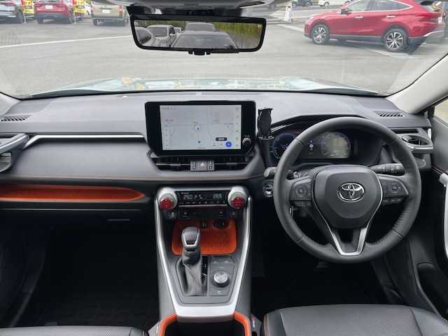 トヨタ ＲＡＶ４ ハイブリッド アドベンチャー 静岡県 2025(令7)年 0.4万km アーバンカーキ ●ワンオーナー/●純正10.5インチナビ/(フルセグ/Bluetooth)/●全方位カメラ/●JAOSフロントプロテクター/●JAOSピラープロテクター/●TRDマフラー/●モデリスタサイドステップ/●プリクラッシュセーフティ/●レーンキープアシスト/●レーダークルーズコントロール/●ブラインドスポットモニター/●前後クリアランスソナー/●電動パーキングブレーキ/●オートブレーキホールド/●電動リアゲート/●LEDヘッドライト/●フォグランプ/●オートライト/●オートマチックハイビーム/●革巻きステアリング/●ステアリングスイッチ/●ステアリングヒーター/●運転席パワーシート(シートメモリー付き)/●前席シートヒーター/●前後ドライブレコーダー/●デジタルインナーミラー/●ETC2.0/●純正フロアマット/●ドアバイザー/●トノカバー/●サンルーフ/●横滑り防止装置/●ISOFIX/●純正19インチアルミホイール/●W＋サイド＋カーテンSRS＋ABS/●保証書/●取扱説明書