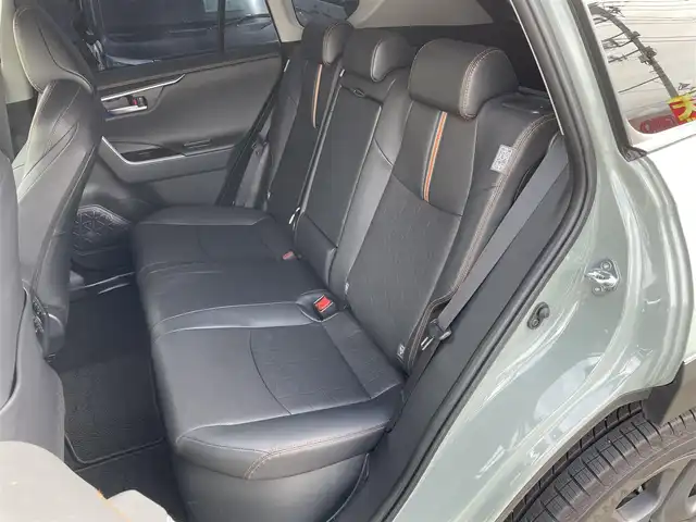 トヨタ ＲＡＶ４ ハイブリッド アドベンチャー 静岡県 2025(令7)年 0.4万km アーバンカーキ ●ワンオーナー/●純正10.5インチナビ/(フルセグ/Bluetooth)/●全方位カメラ/●JAOSフロントプロテクター/●JAOSピラープロテクター/●TRDマフラー/●モデリスタサイドステップ/●プリクラッシュセーフティ/●レーンキープアシスト/●レーダークルーズコントロール/●ブラインドスポットモニター/●前後クリアランスソナー/●電動パーキングブレーキ/●オートブレーキホールド/●電動リアゲート/●LEDヘッドライト/●フォグランプ/●オートライト/●オートマチックハイビーム/●革巻きステアリング/●ステアリングスイッチ/●ステアリングヒーター/●運転席パワーシート(シートメモリー付き)/●前席シートヒーター/●前後ドライブレコーダー/●デジタルインナーミラー/●ETC2.0/●純正フロアマット/●ドアバイザー/●トノカバー/●サンルーフ/●横滑り防止装置/●ISOFIX/●純正19インチアルミホイール/●W＋サイド＋カーテンSRS＋ABS/●保証書/●取扱説明書