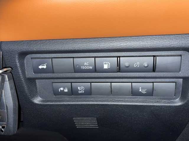 三菱 アウトランダー ＰＨＥＶ P 岩手県 2022(令4)年 2.8万km レッドダイヤモンド パノラマルーフ　ＢＯＳＥサウンドシステム　マイパイロット　純正９型ナビ　全周囲Ｃ　ヘッドアップディスプレイ　ＢＳＭ　メモリ付電動本革シート　シートヒーター　ステアヒーター　ＡＣ１００Ｖコンセント
