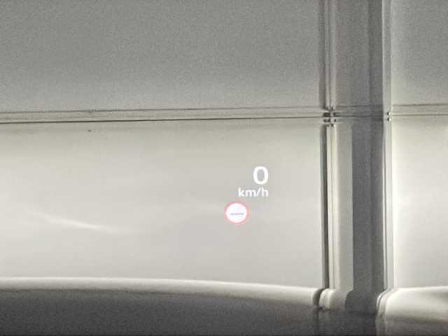 三菱 アウトランダー ＰＨＥＶ P 岩手県 2022(令4)年 2.8万km レッドダイヤモンド パノラマルーフ　ＢＯＳＥサウンドシステム　マイパイロット　純正９型ナビ　全周囲Ｃ　ヘッドアップディスプレイ　ＢＳＭ　メモリ付電動本革シート　シートヒーター　ステアヒーター　ＡＣ１００Ｖコンセント