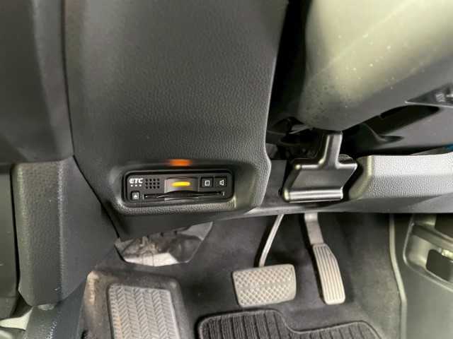 ホンダ フィット ハイブリット Fコンフォートエディション 岩手県 2018(平30)年 3.6万km クリスタルブラックパール 保証書　取説あり/ケンウッドSDナビ/フルセグ/DVD/BT/バックカメラ/ETC/スマートキー/前席シートヒーター