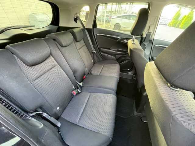 ホンダ フィット ハイブリット Fコンフォートエディション 岩手県 2018(平30)年 3.6万km クリスタルブラックパール 保証書　取説あり/ケンウッドSDナビ/フルセグ/DVD/BT/バックカメラ/ETC/スマートキー/前席シートヒーター